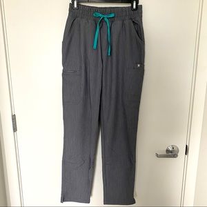 FIGS XS Graphite High-Waisted Yola Skinny Scrub Pants